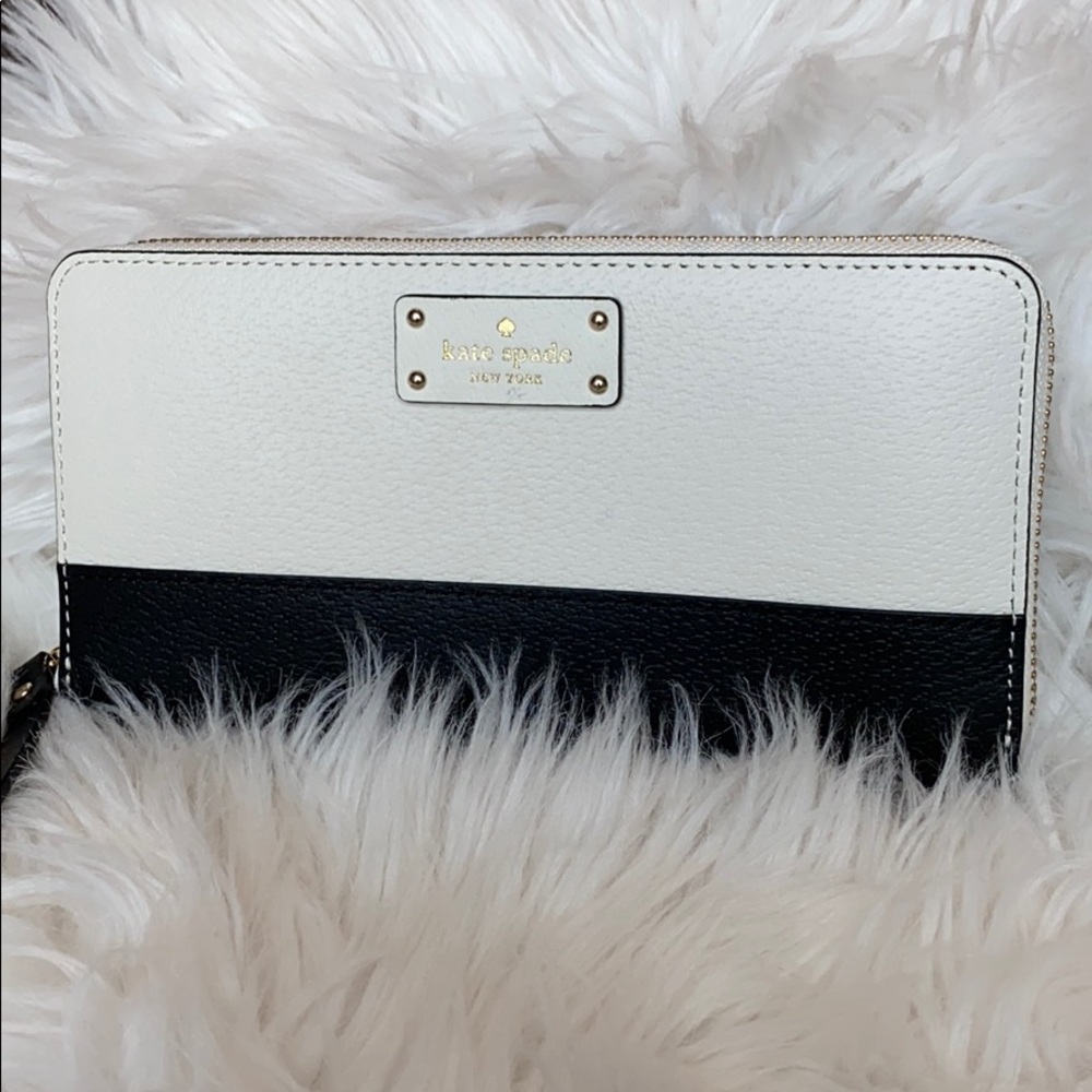 Kate Spade ♠️ Grove Street Neda Wallet
